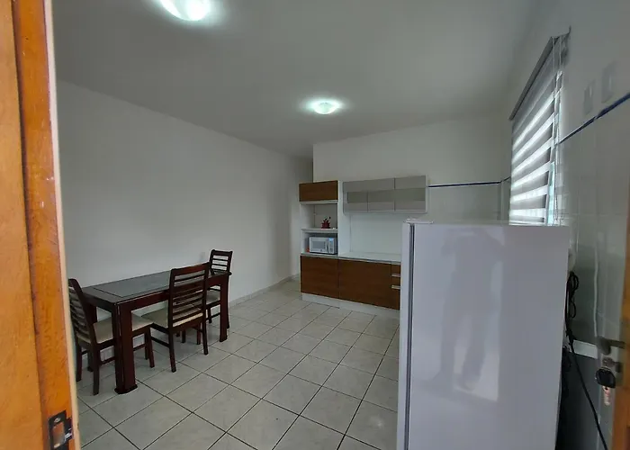Casa De Hospedes Em Parque Pinheiros - Sem Garagem